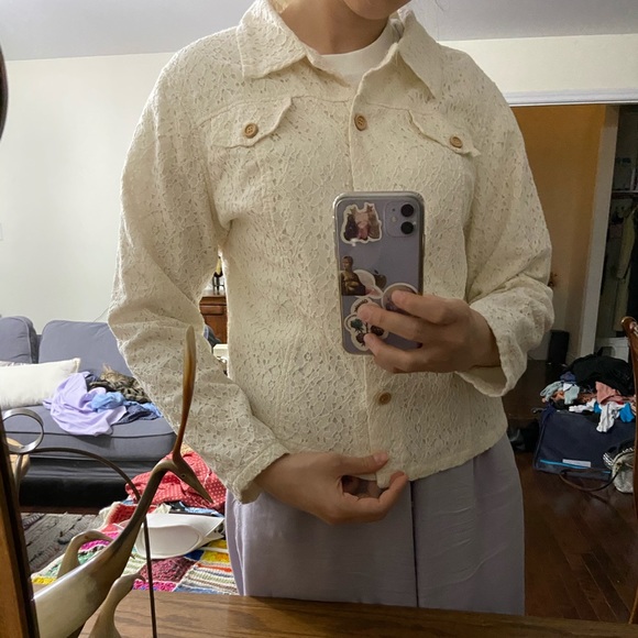 Jacket with Lace details - Picture 2 of 7